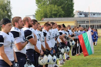 Софийските Мечки грабнаха първо място побеждавайки Нови Сад Уайлд Догс с 28:0 news thumbnail